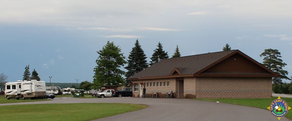 Office and bathrooms at Aune-Osborn Campground